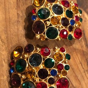 Unknown Jewelry - BEAUTIFUL MULTI COLORED CLIP ON EARRINGS Unknown Jewelry - BEAUTIFUL MULTI COLORED CLIP ON EARRINGS